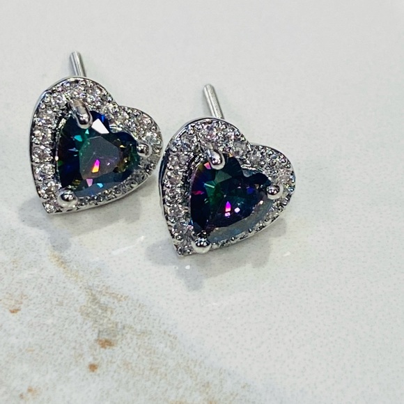 🎁Rainbow crystal heart earrings - Picture 2 of 3